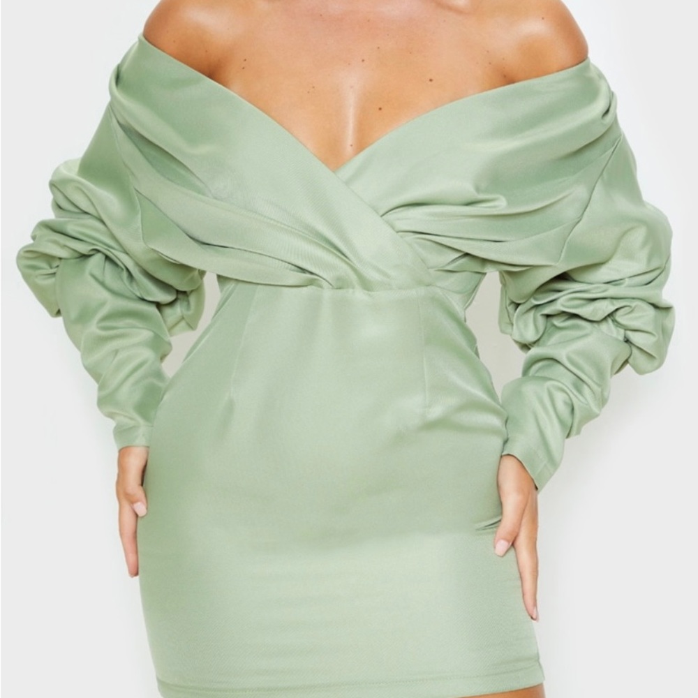 Off the shoulder ruched mini dress